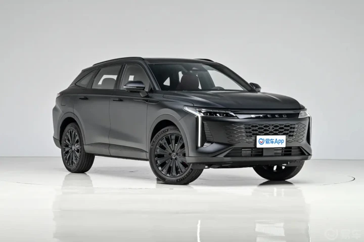 Nuovo Omoda C9, SUV da 355 CV con ricarica rapida in 17 minuti