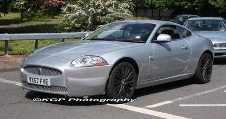 Jaguar Xk restyling: debutta il V8 5.0?