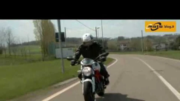 Video: test Ducati Monster 796