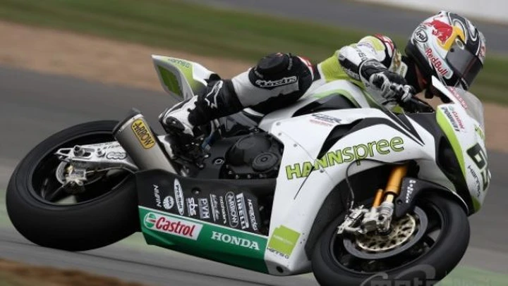 WSBK al Nurburgring: Rea, 