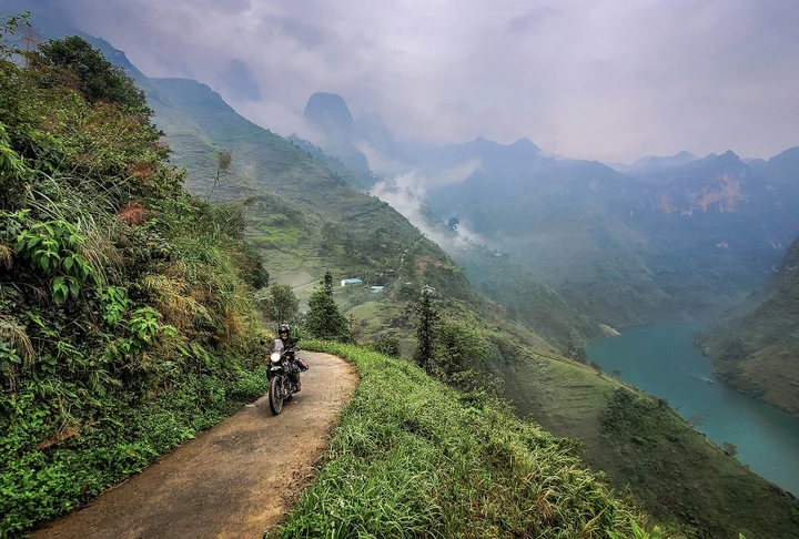 Royal Enfield e Vintage Rides, insieme per viaggi indimenticabili