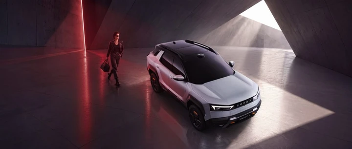 OMODA X, il SUV concept con visione notturna e 39 vani portaoggetti: design futuristico