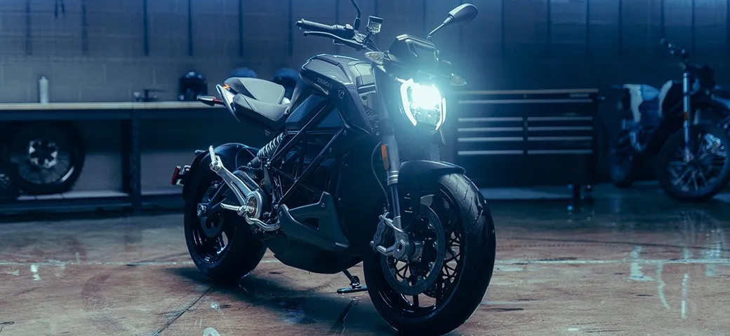 Zero Motorcycles SR 2022: più tecnologia, maggiori performance e autonomia aumentata