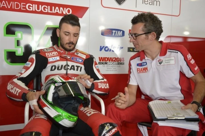 SBK Portimao 2014, Giugliano 10° nel Day-1: 