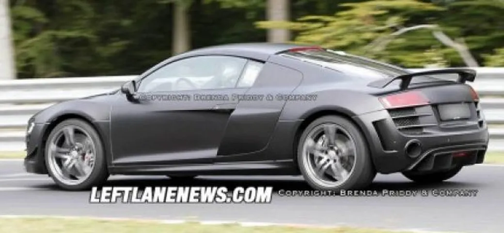Audi R8 Clubsport: nuove foto spia ne confermano l'evoluzione