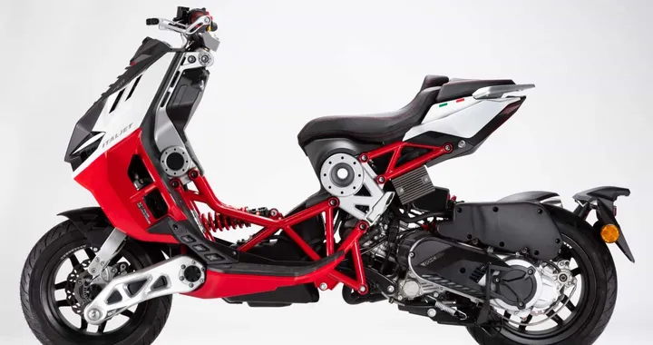 Eicma 2021, Italjet annuncia le prime consegne del nuovo Dragster. Nel 2022 anche in versione elettrica