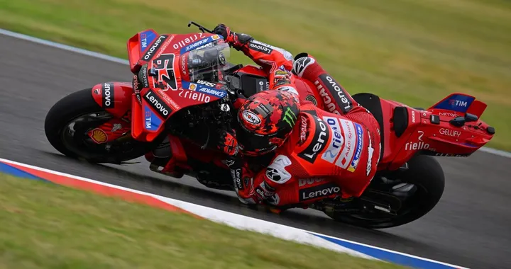 Bagnaia ritrova il sorriso a Barcellona: settimo posto che vale oro