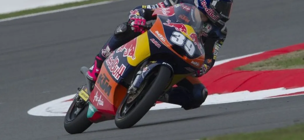 Moto3, Silverstone: vince Salom, italiani fuori dalla Top 10