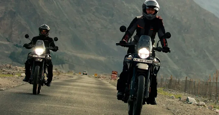 Royal Enfield Himalayan 440: ordini sospesi dopo il boom di richieste