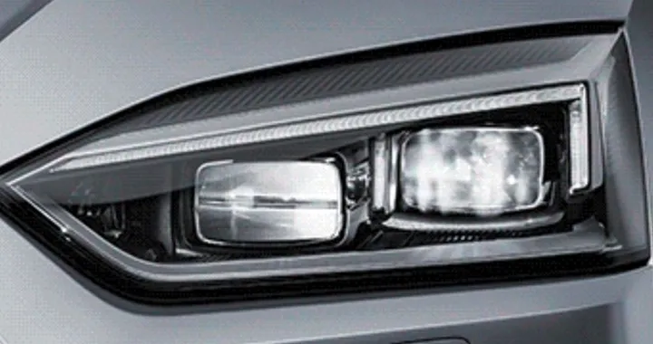 Nuova Audi A5: ecco i fari