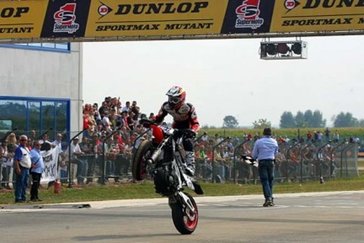 Gallery del Mondiale Supermoto a Busca!