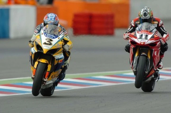 SBK: Biaggi tenta il colpaccio nella sua Roma