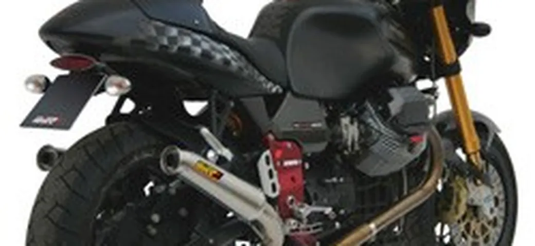 Mivv pensa ai guzzisti, nuovo scarico per la V11