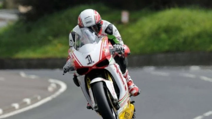 North West 200: Michael Rutter e Alastair Seeley in pole. Brutto infortunio per Stuart Easton