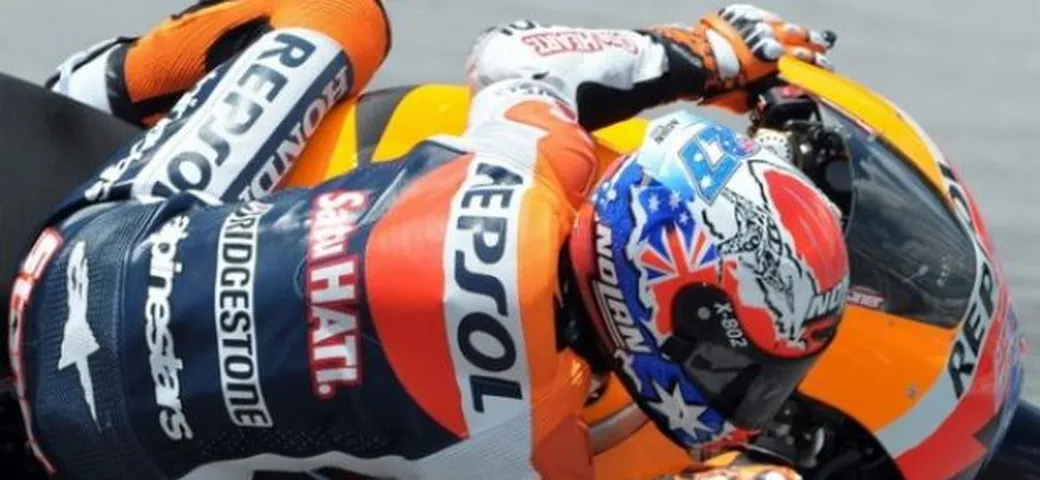 MotoGP, Jerez: Stoner domina seguito da Pedrosa e Lorenzo. Rossi dodicesimo.