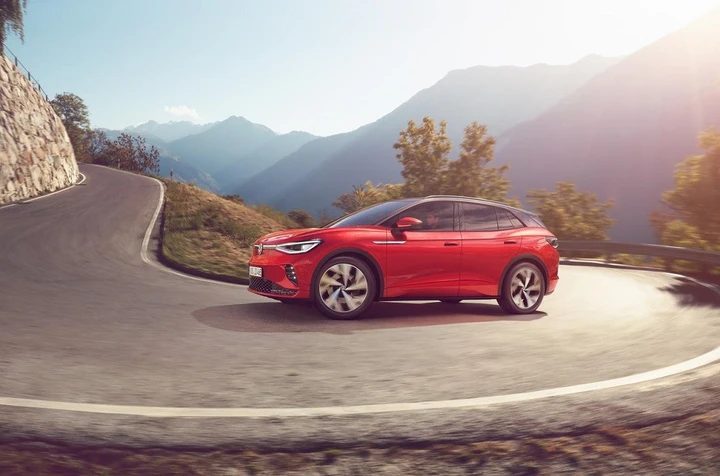 Volkswagen ID.4 GTX: via alle ordinazioni, prezzo da 54.650 euro