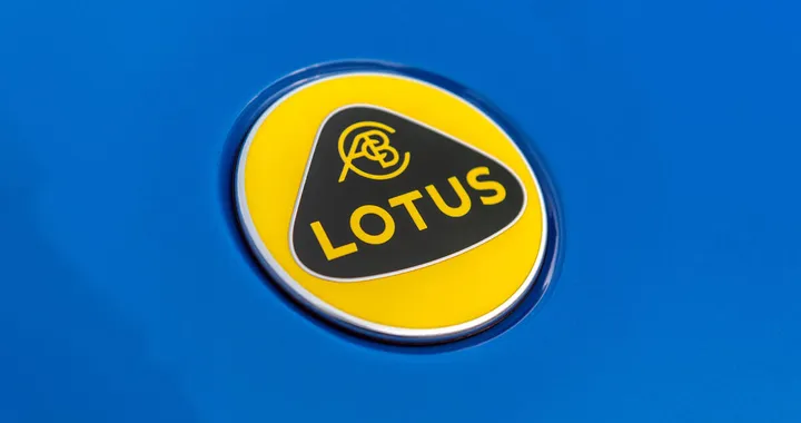 Lotus avrà presto il suo SUV anti Porsche Macan: sarà Hyper Hybrid