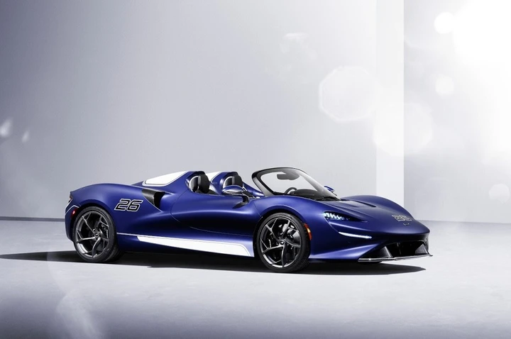 McLaren Elva: ecco la versione con il parabrezza
