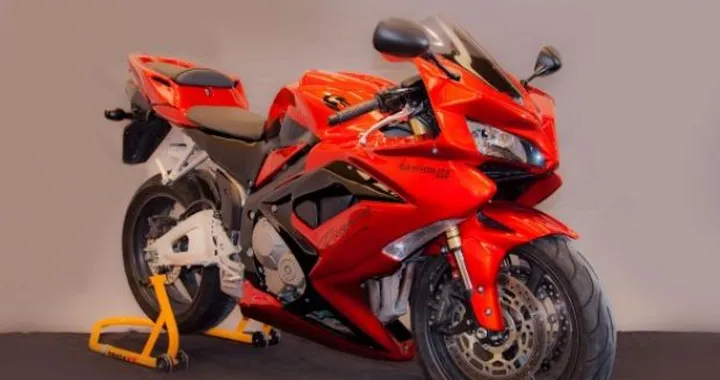 DragonTT: CBR 600 Shogun e  Yamaha R6 Atila 599R