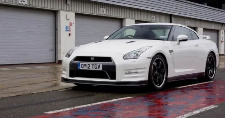 Nissan GT-R Track Pack: nuove immagini ufficiali