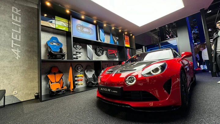 Alcantara e Alpine A110 R: binomio di assoluta qualità