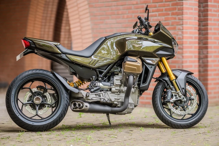 Moto Guzzi V100 Mandello: diventa più sportiva con la special firmata Reset Cycles