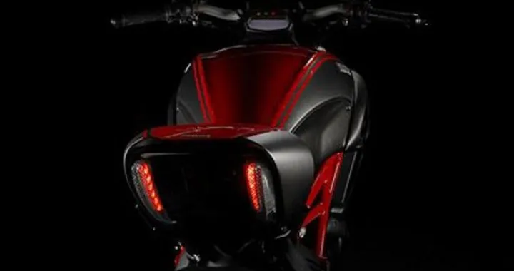 Ducati Diavel: primo teaser ufficiale