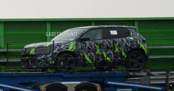 Jeep Avenger, SUV più venduto in Italia, si prepara al restyling