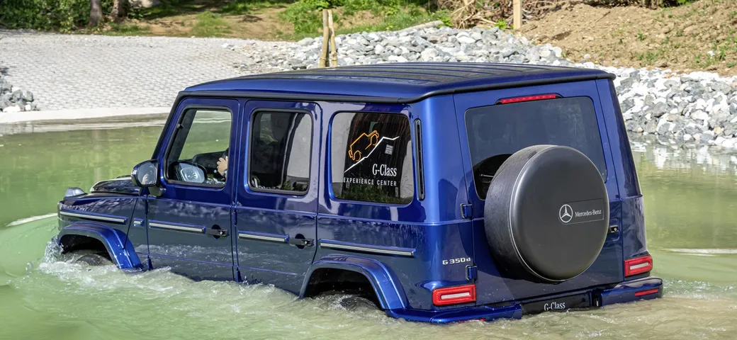 Buon compleanno Mercedes Classe G. Una storia tra lusso e avventura
