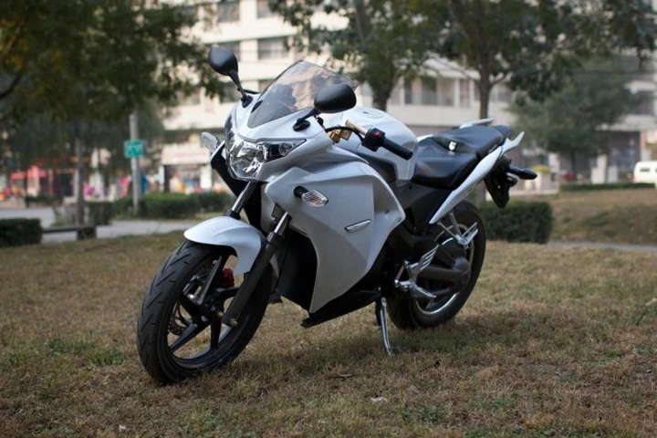 EFM Mμ: una sportiva elettrica dalla Cina che non sembra affatto male