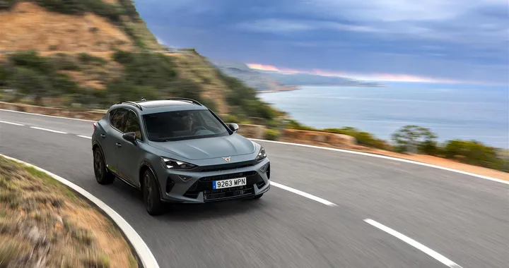 Nuova Cupra Formentor: a listino il nuovo motore 2.0 TSI 265 CV