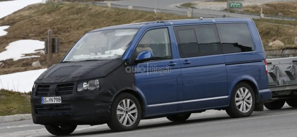 Volkswagen T6: nuove foto spia su strada
