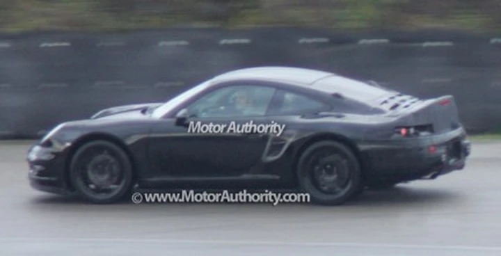 Porsche 998 Turbo: prime foto spia