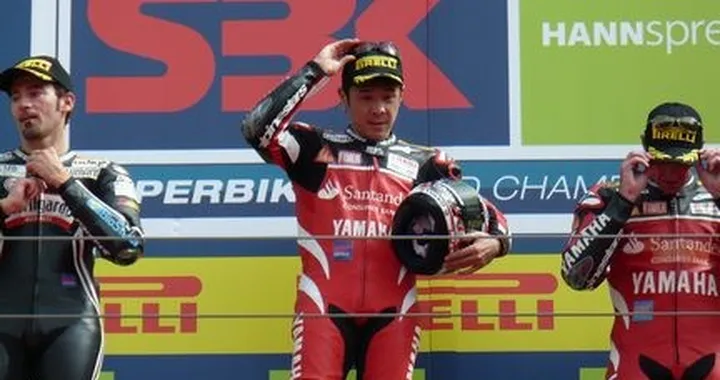 SBK a Vallelunga: Haga fa il Bayliss, Biaggi secondo