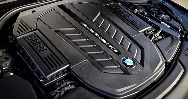 BMW conferma i motori V12, V8 e 6 cilindri nonostante l'Euro 7
