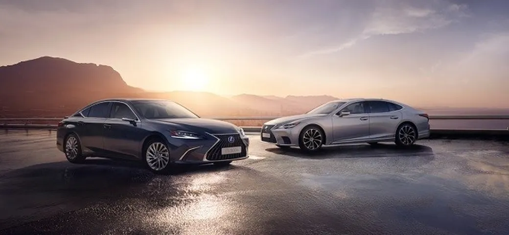 Lexus ES 300h restyling 2022: tutte le novità