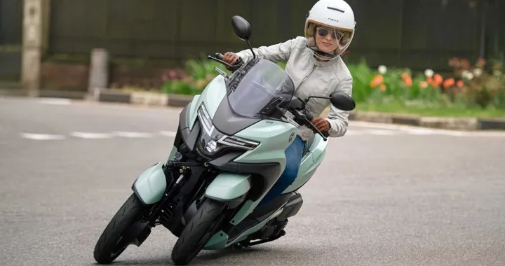 Addio scooter? Le moto a tre ruote stanno conquistando l’Europa