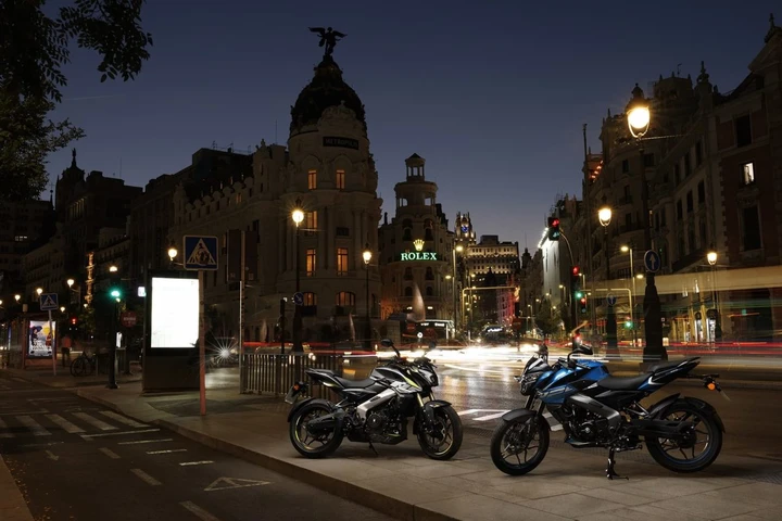 Bajaj sfida il segmento entry-level con le nuove Pulsar NS125 e NS400Z