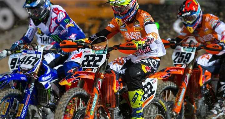 Motocross 2017, dominio di Tony Cairoli in Qatar