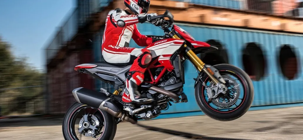 Ducati Hypermotard 939 SP MY 2016: nuovo video