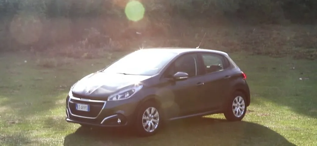 Peugeot 208 m.y 2015: la prova su strada