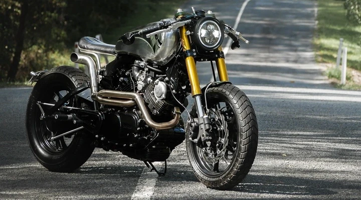 Yamaha XV750 by Purpose Built Moto