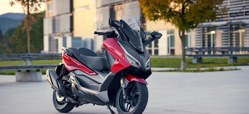Honda svela il nuovo Forza 350 2023