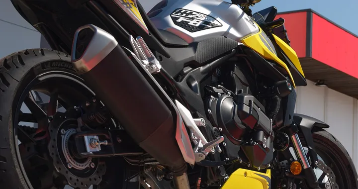 Honda, fino a 100 scarichi per trovare il sound giusto della Hornet