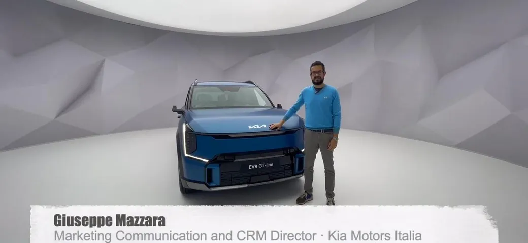 Kia EV9, debutta il nuovo SUV elettrico a tre file: intervista a Giuseppe Mazzara [VIDEO]