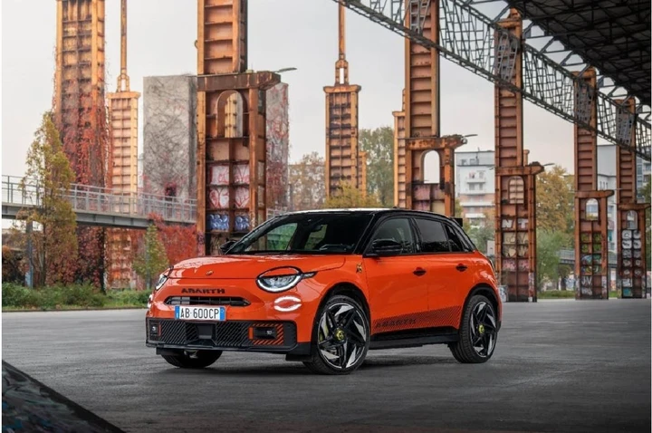 Abarth 600e Competizione, 50 esemplari per Milano Cortina 2026