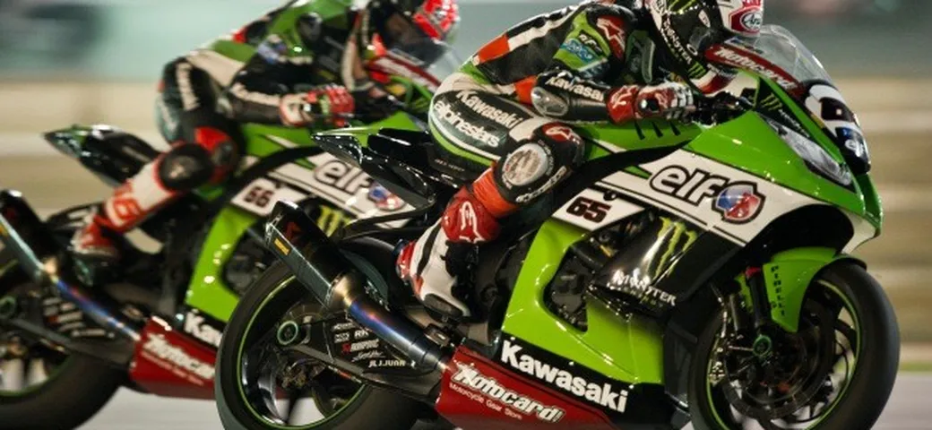 SBK Qatar 2015: Kawasaki saluta la stagione con due podi per Sykes ed uno per Rea