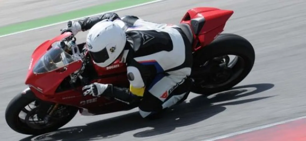 Ducati Riding Experience 2013: iscrizioni aperte