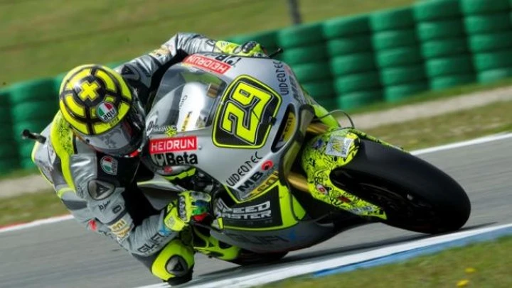 Moto2, Aragon: Andrea Iannone 1° nelle prime libere bagnate