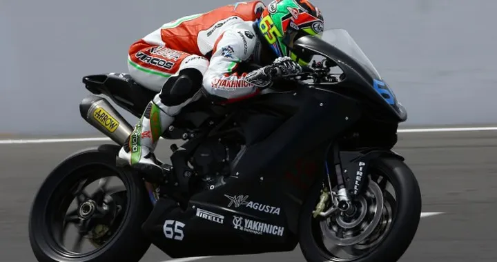 Supersport Test Phillip Island 2014: Sofuoglu subito imprendibile, 3° Leonov con la MV Agusta F3
